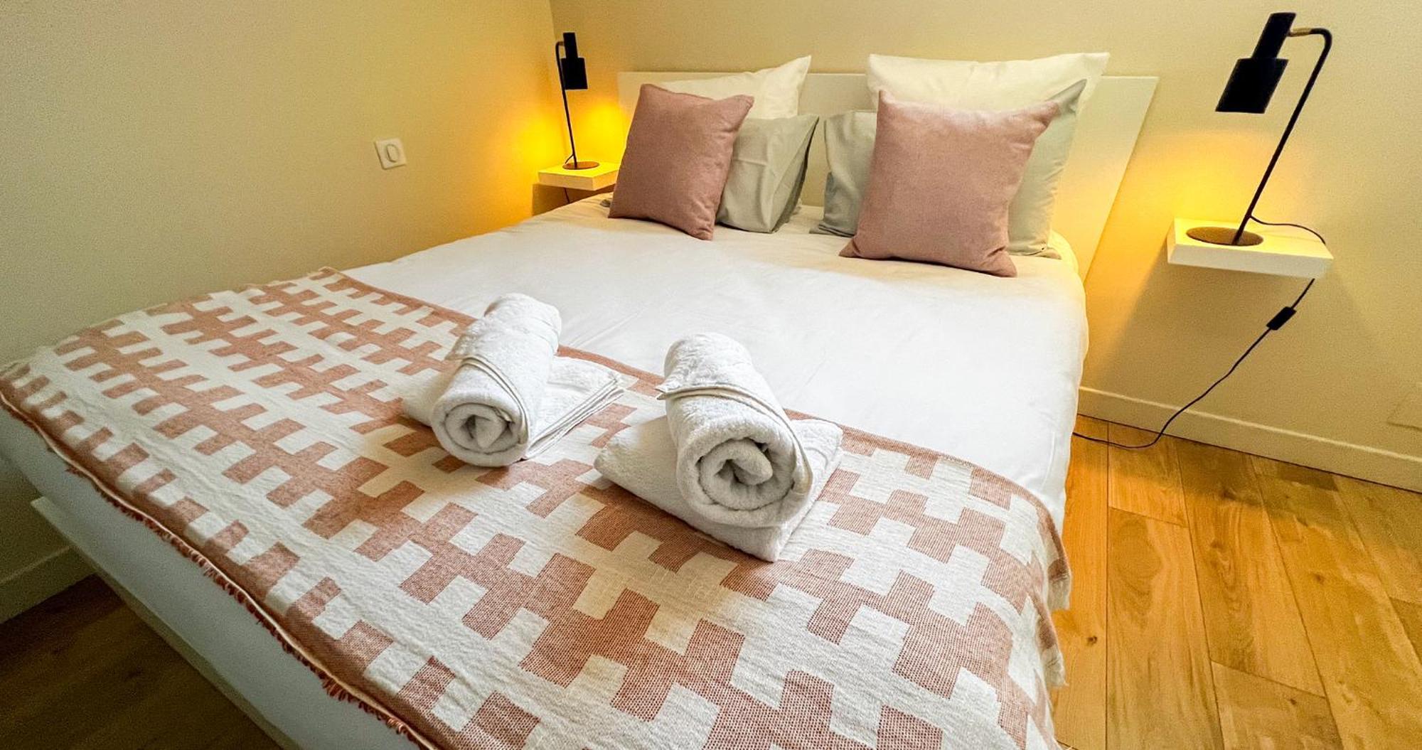 Ac - Private Exterior - Au Pied Du Palais Des Papes! Apartment Avignon Ngoại thất bức ảnh