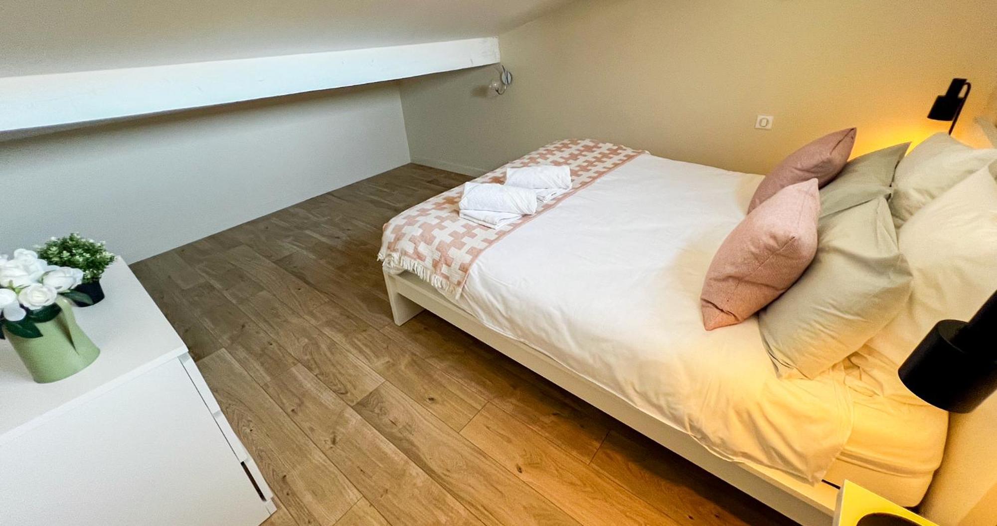 Ac - Private Exterior - Au Pied Du Palais Des Papes! Apartment Avignon Ngoại thất bức ảnh